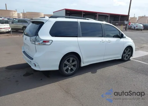 2019 Toyota Sienna Se Premium 8 Passenger from USA, damaged, VIN 5TDXZ3DCXKS993095